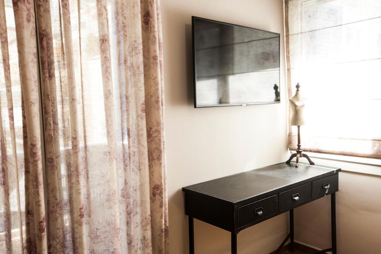 Bentzi Boutique Apartment 4 Athens Ngoại thất bức ảnh