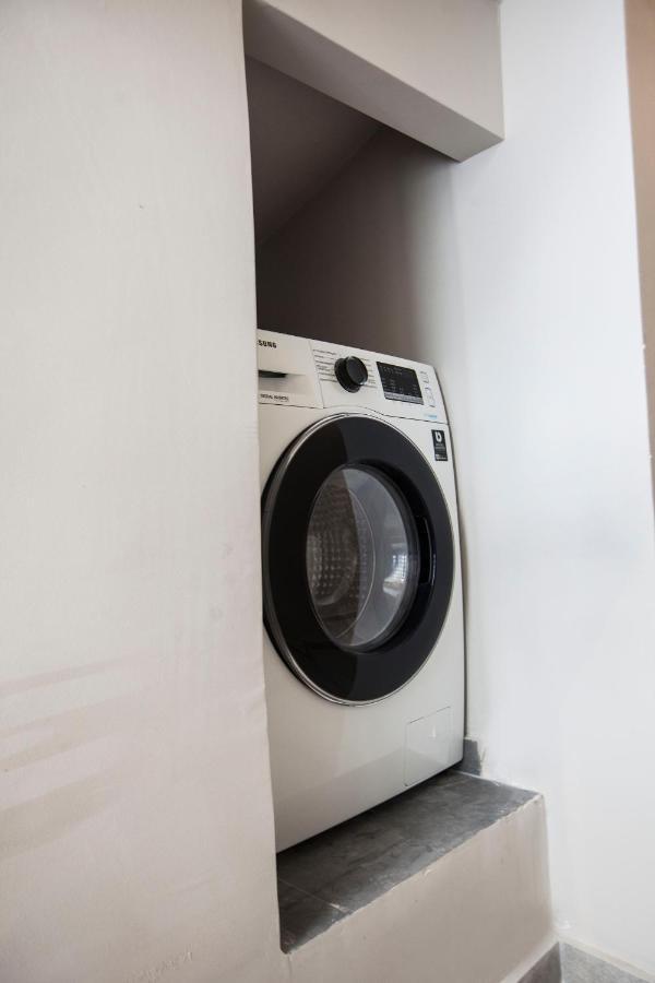 Bentzi Boutique Apartment 4 Athens Ngoại thất bức ảnh