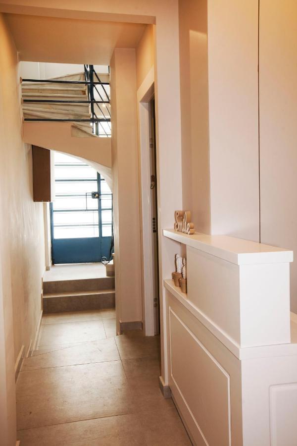 Bentzi Boutique Apartment 4 Athens Ngoại thất bức ảnh